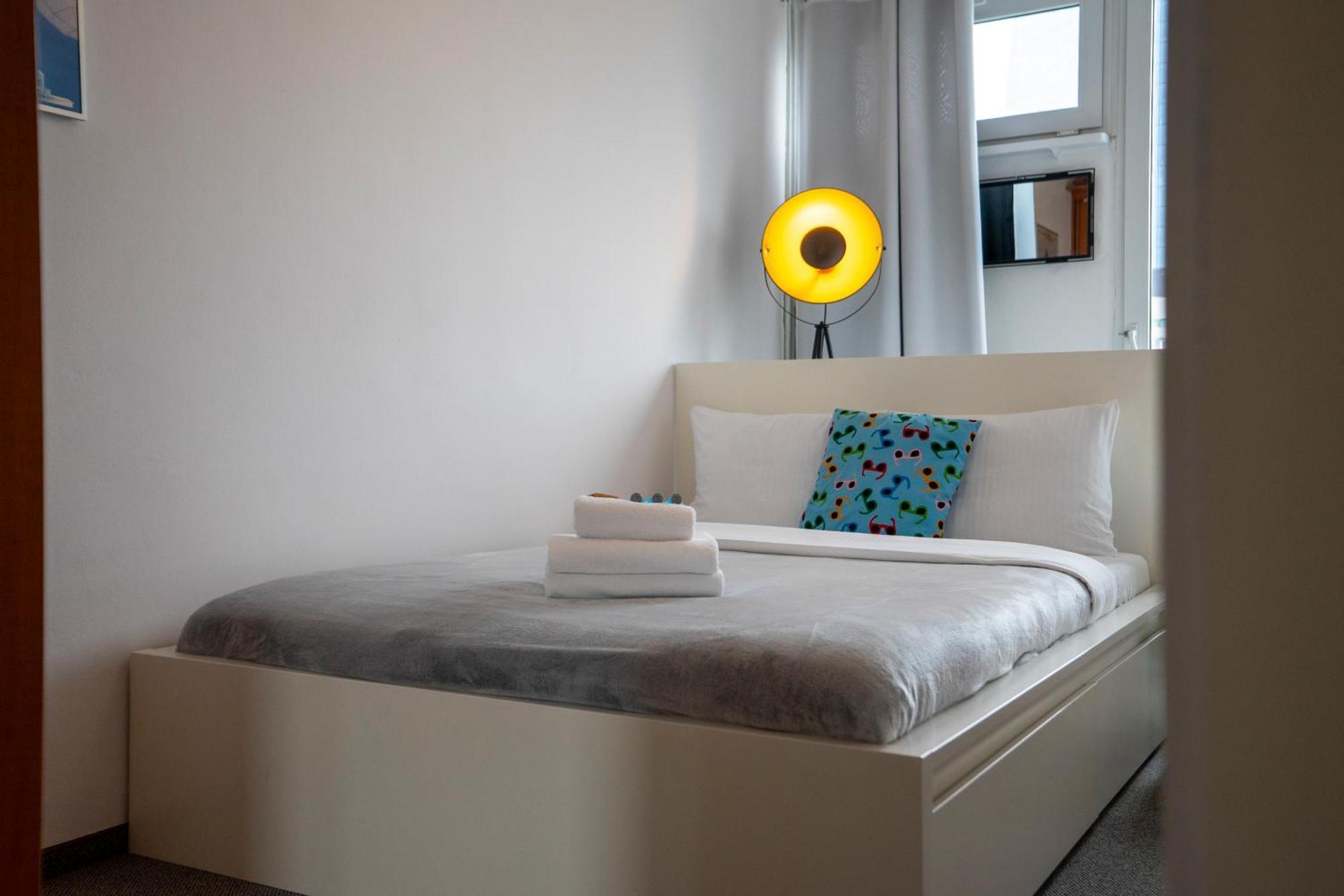 Towers Skyline Apartment *