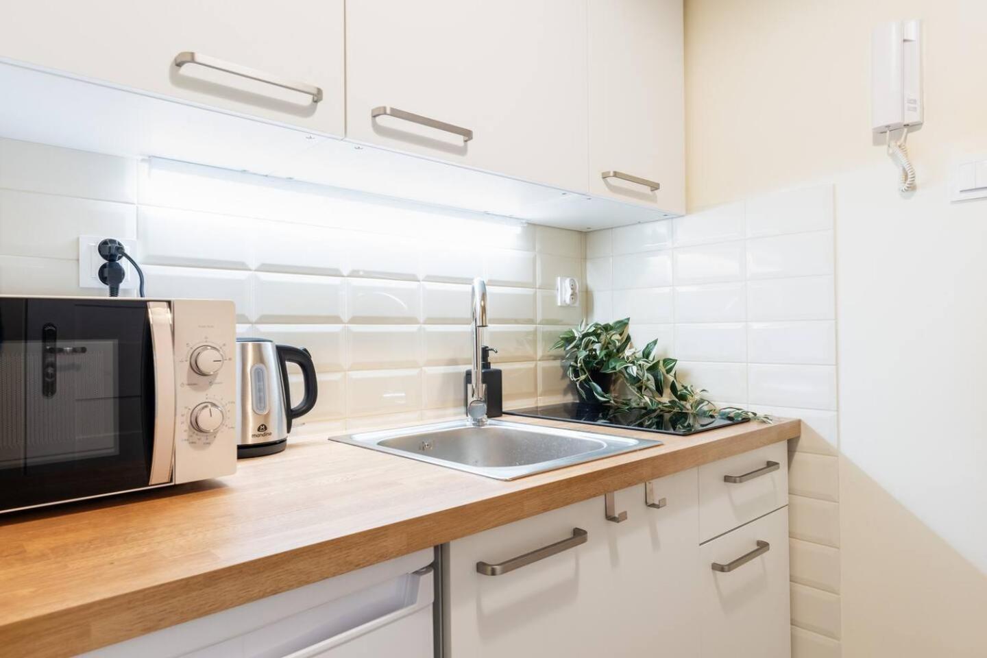 Apartment Raspberry Studio Praga Poludnie Warsaw