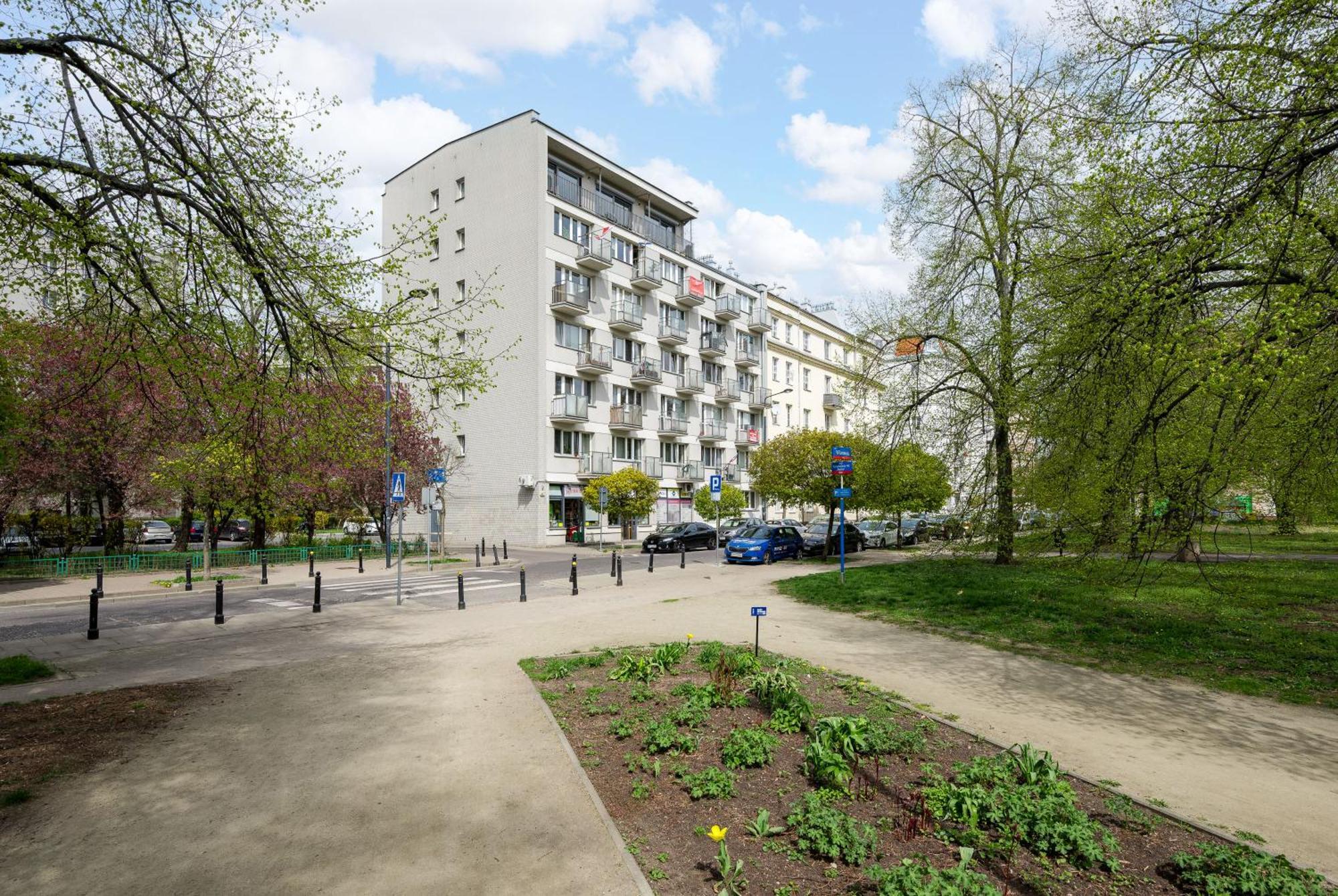 Solec Blue Harmony Studio Apartment