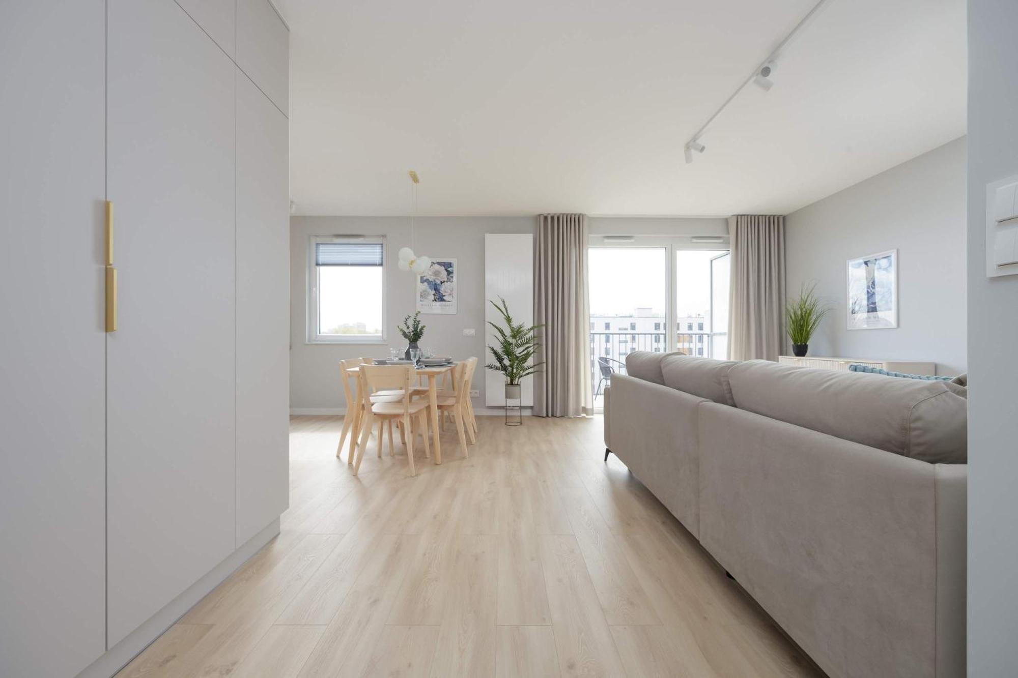Apartament Spacious With Parking On Grochow By Renters Warszawa