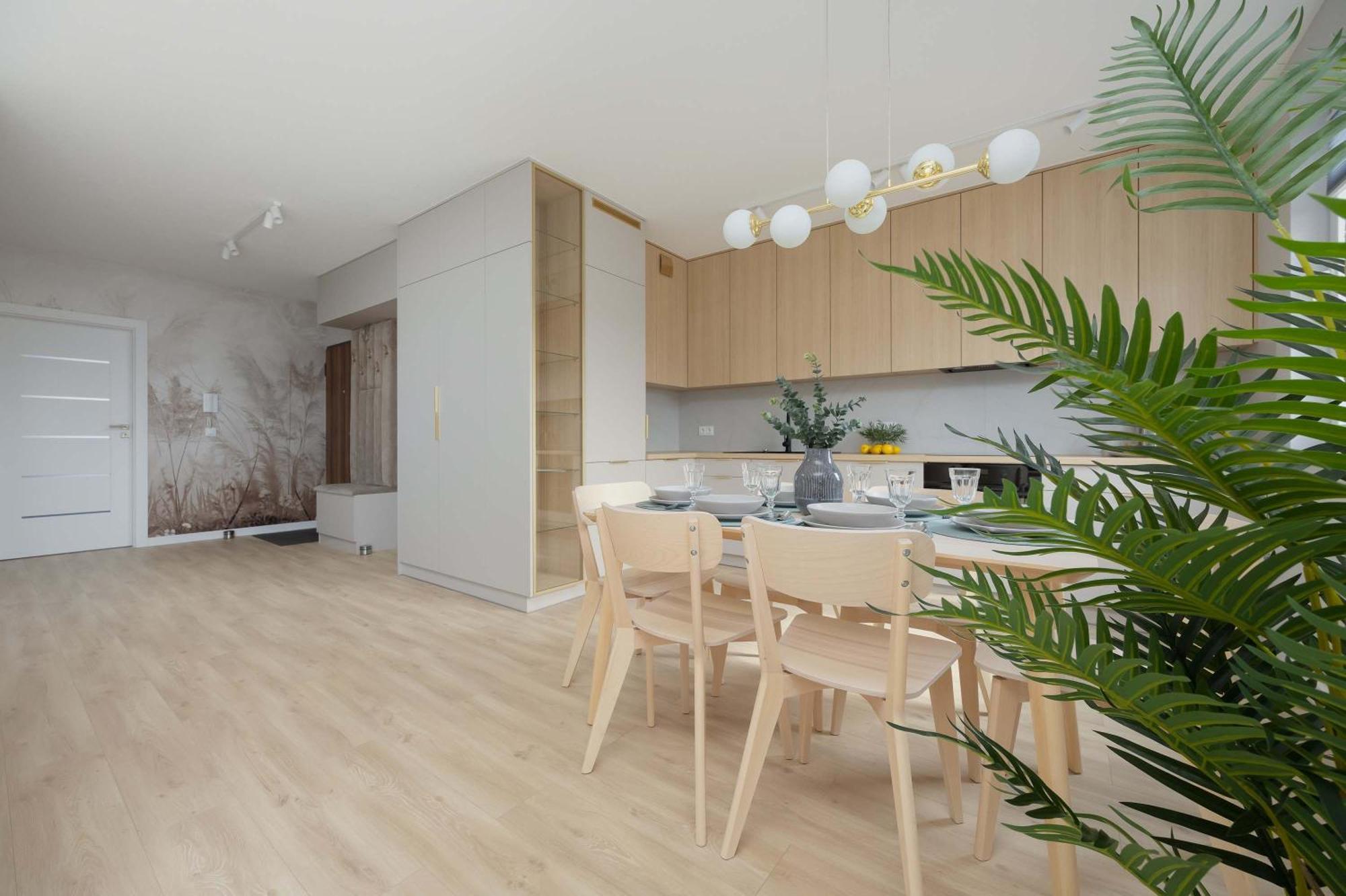 Spacious With Parking On Grochow By Renters * Warszawa