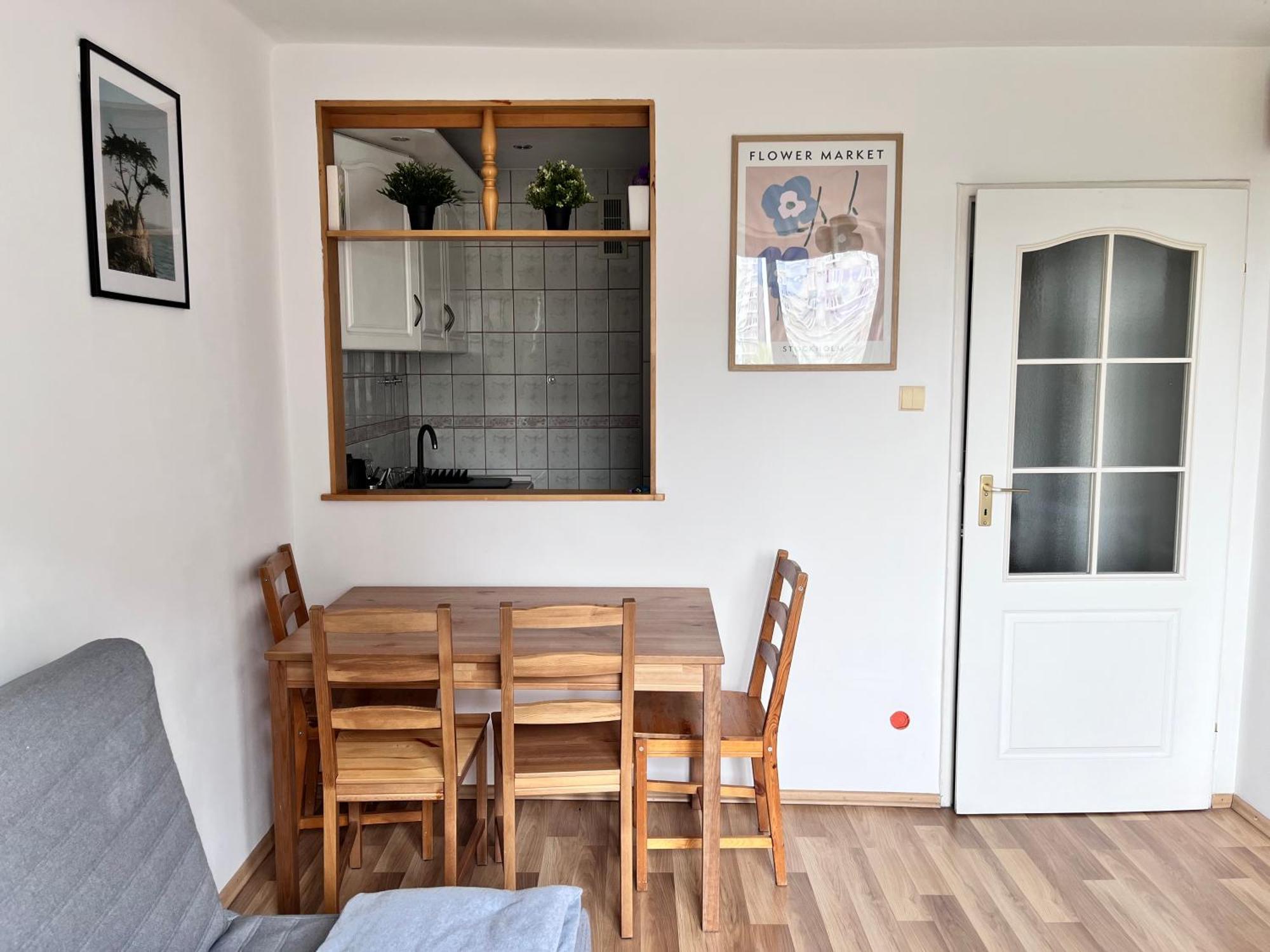 Ohmyhome-grzybowska Apartment