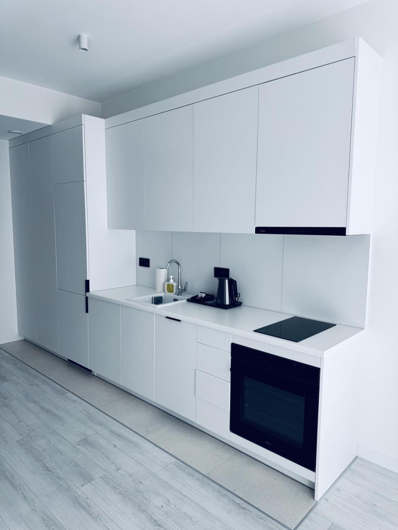 Towarowa Towers Residences Apartamento *