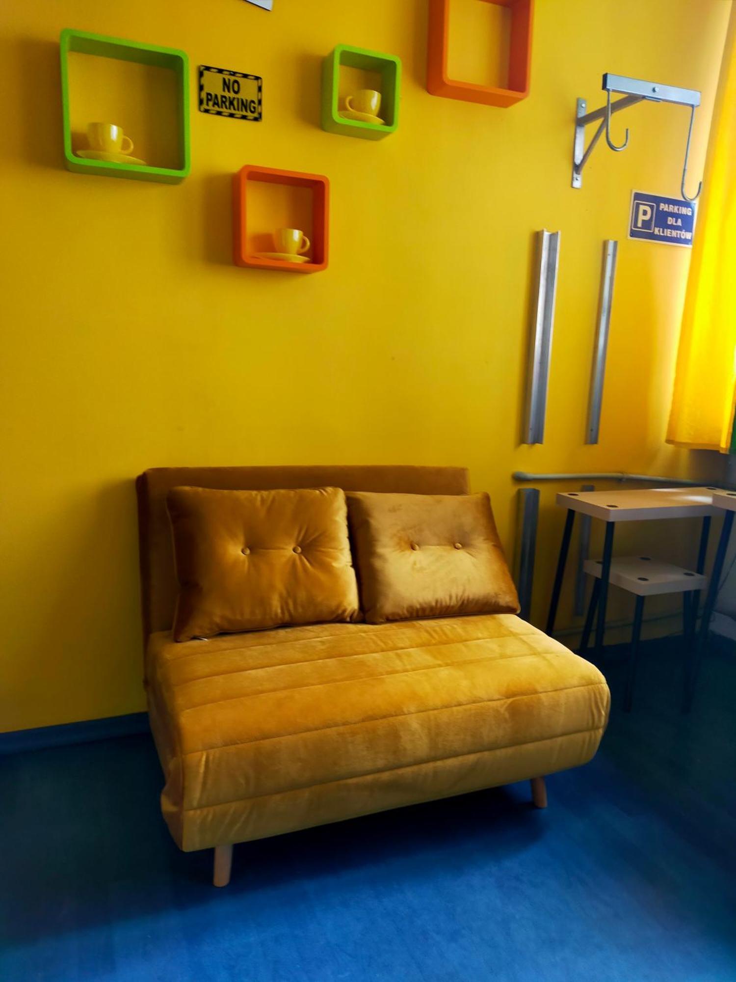 Apartment Colourful Space, So