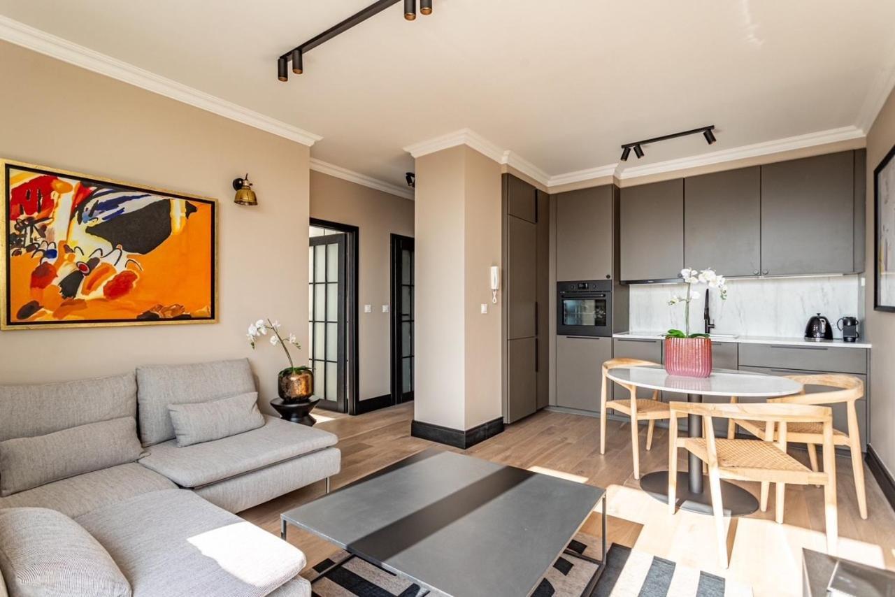 Triton Park Apartment Warsaw