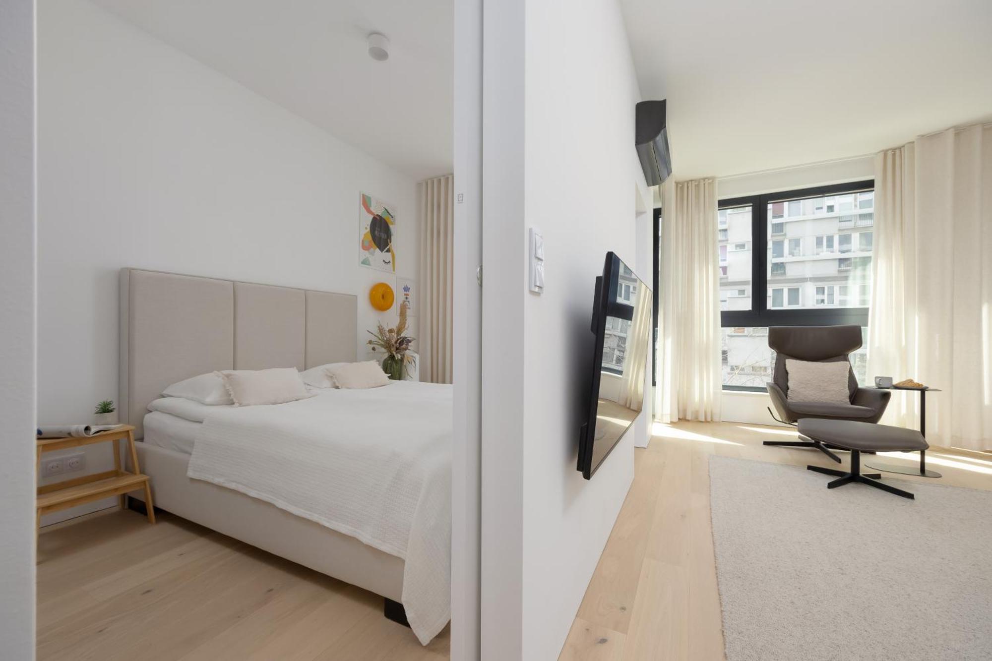 Stylish Grzybowska By Renters * Warsaw