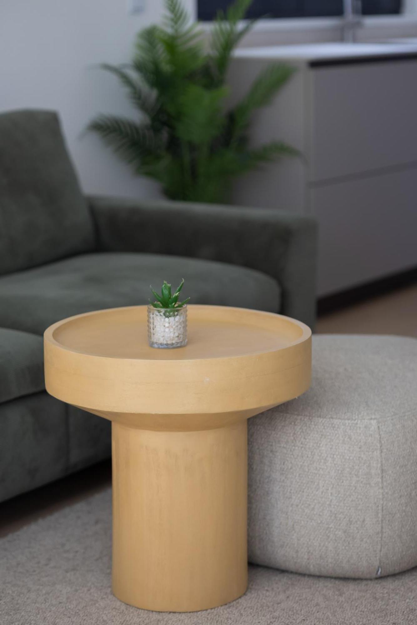 Stylish Grzybowska By Renters Apartment