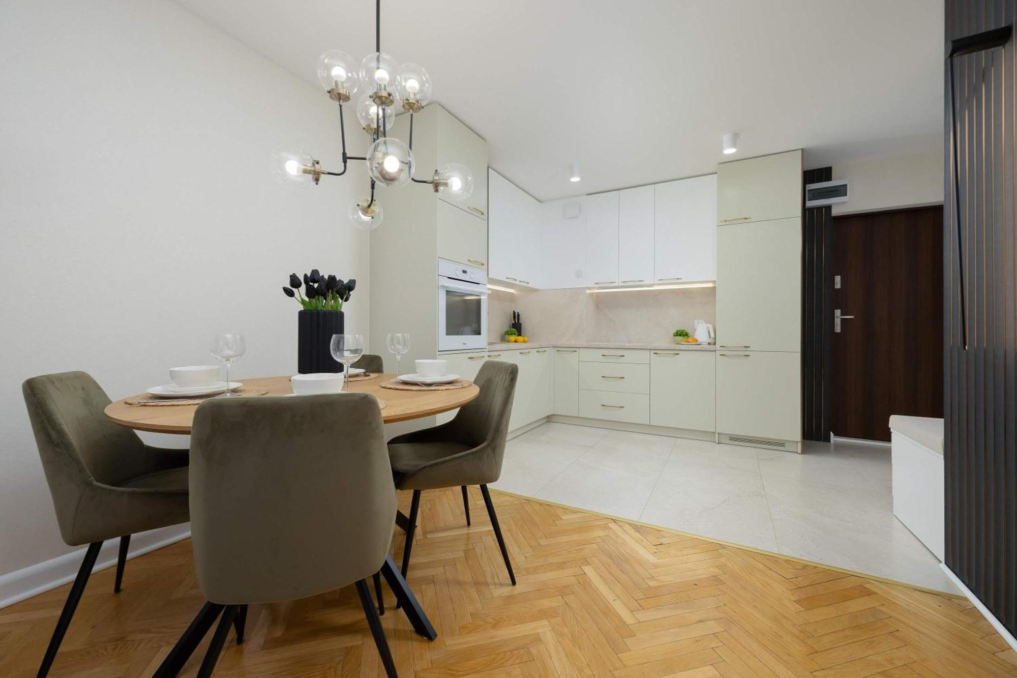 Apartment Tasteful One Bedroom By Renters Warsaw