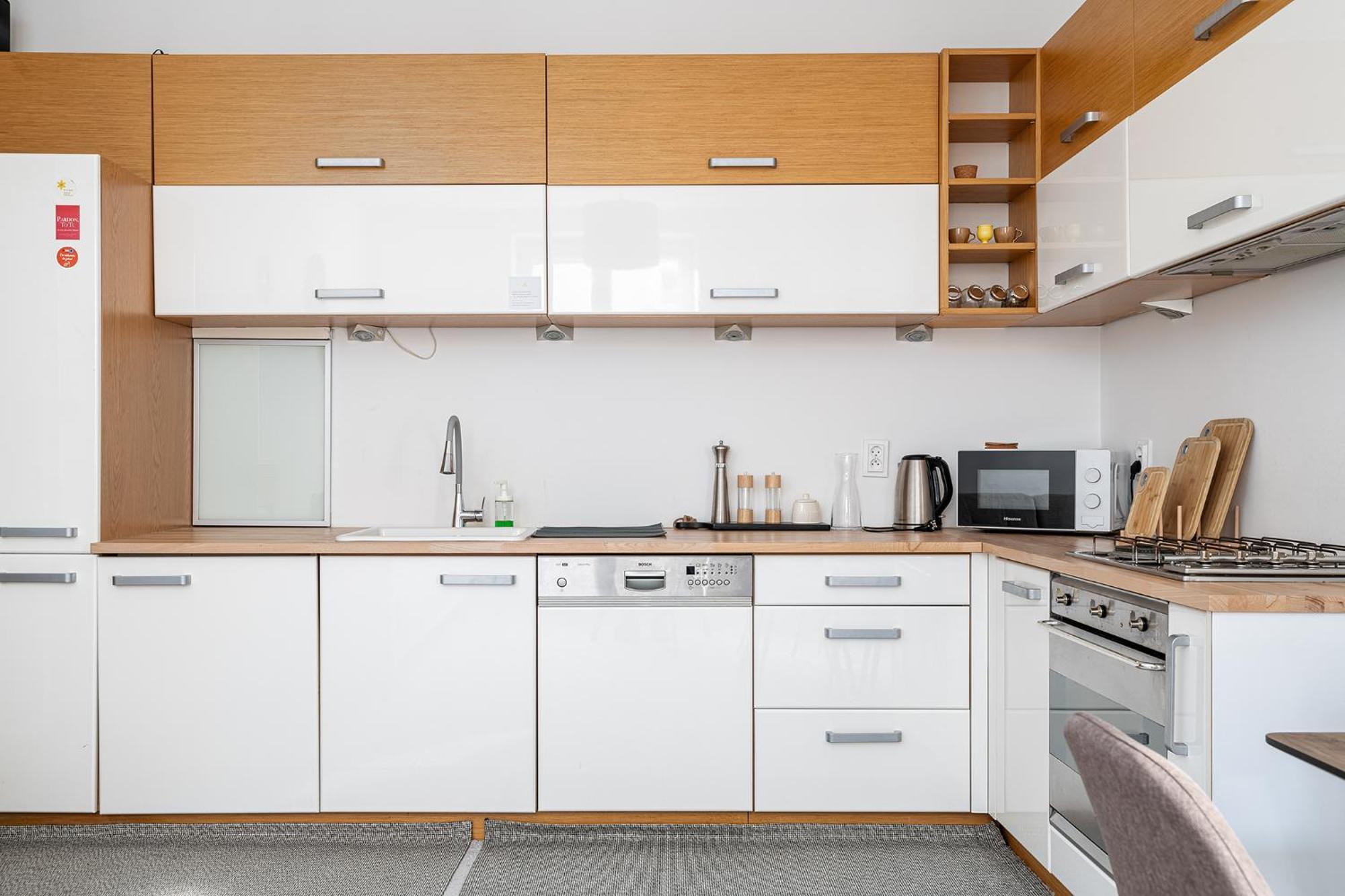 Rentplanet - Sniadeckich Warsaw