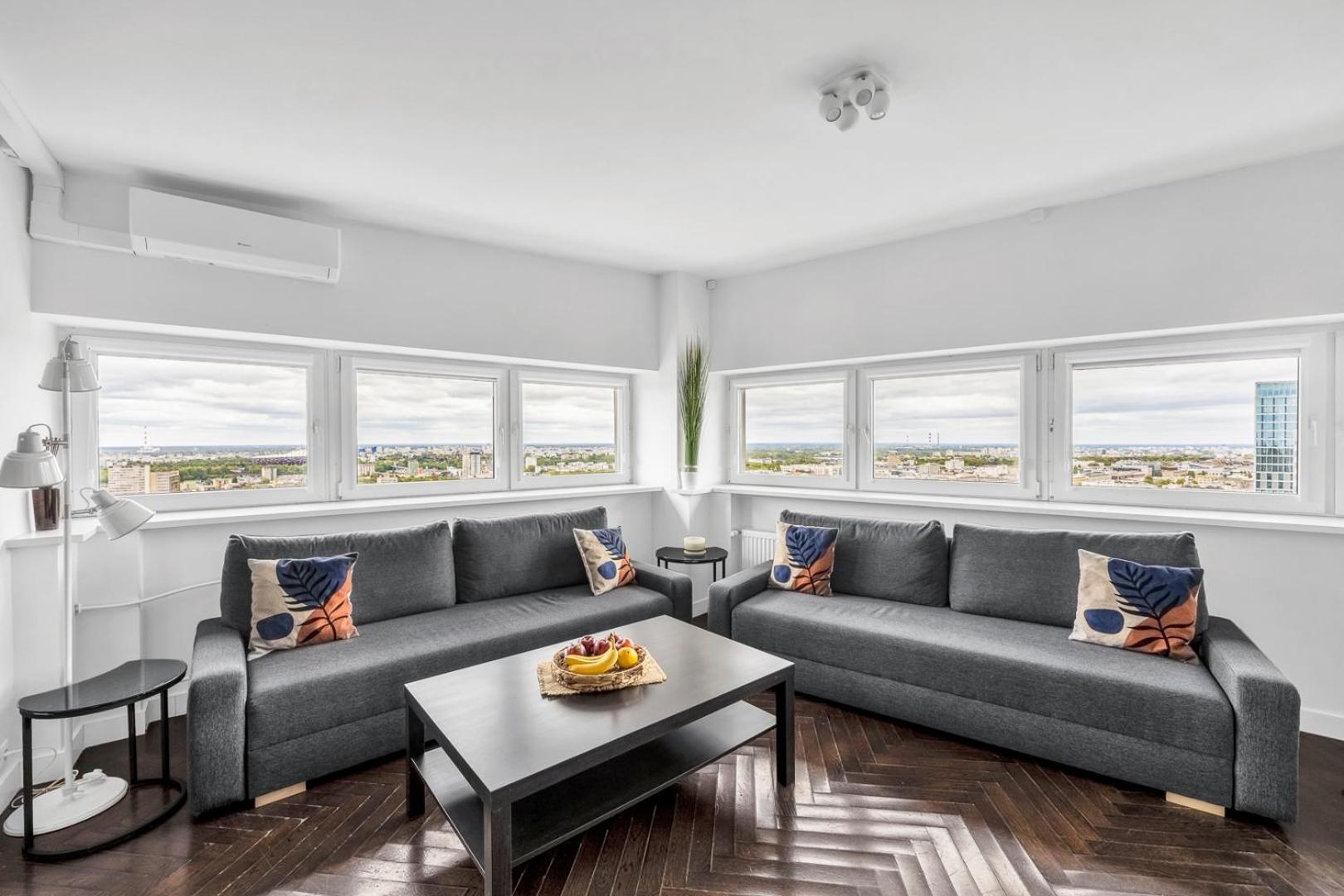 Apartament With View Of 23rd Floor Warszawa