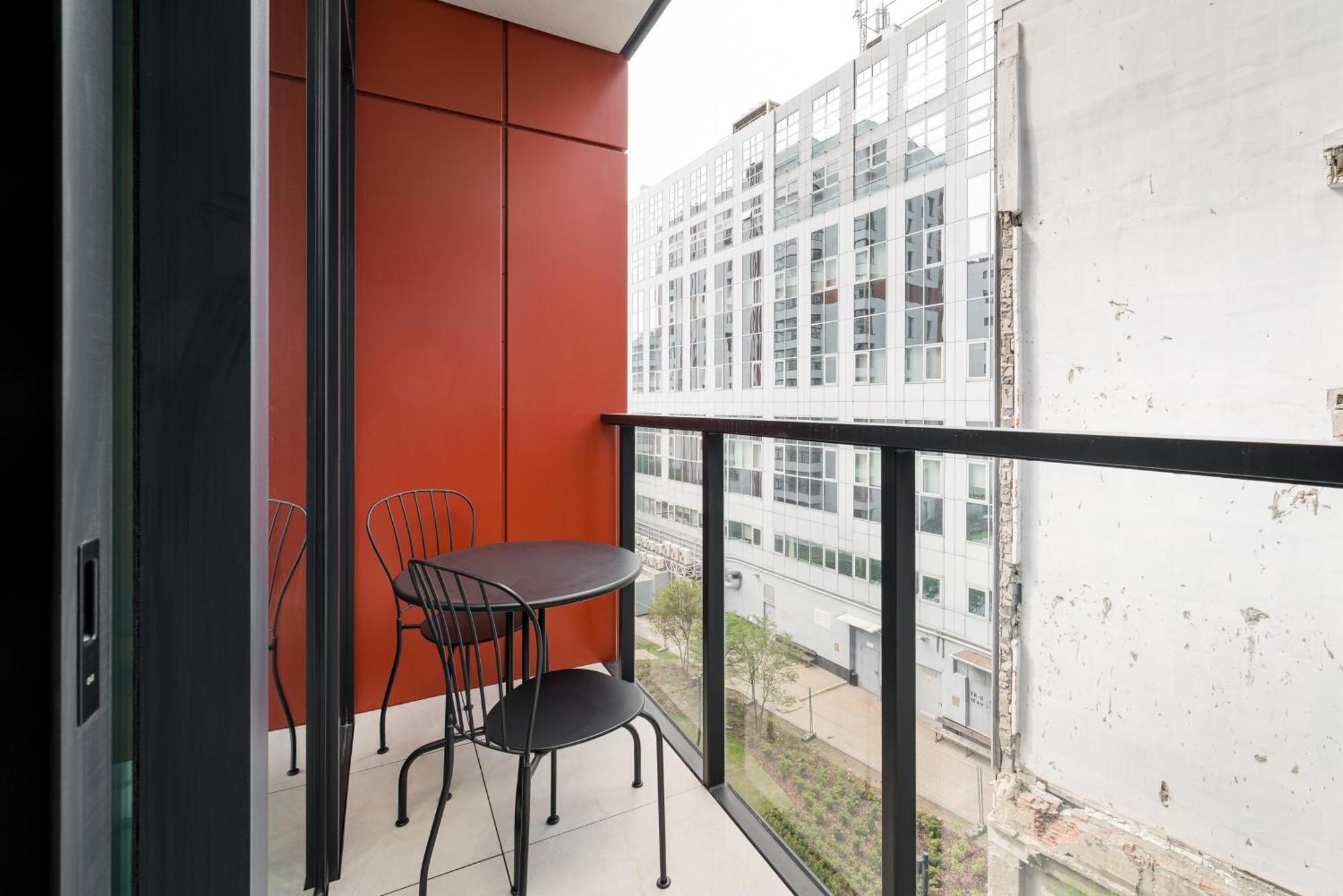 Căn hộ Towarowa Towers Premium *