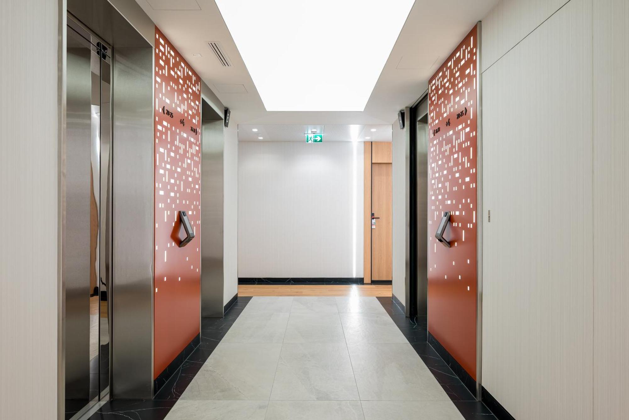 Towarowa Towers Premium * Warsaw