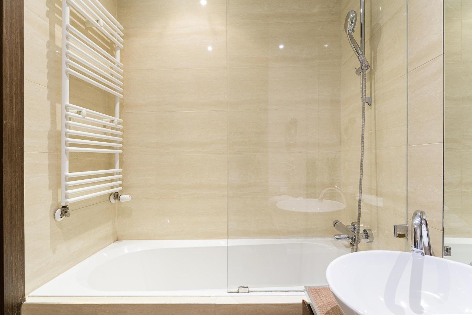 Apartament Lumina Near Uprising Museum *