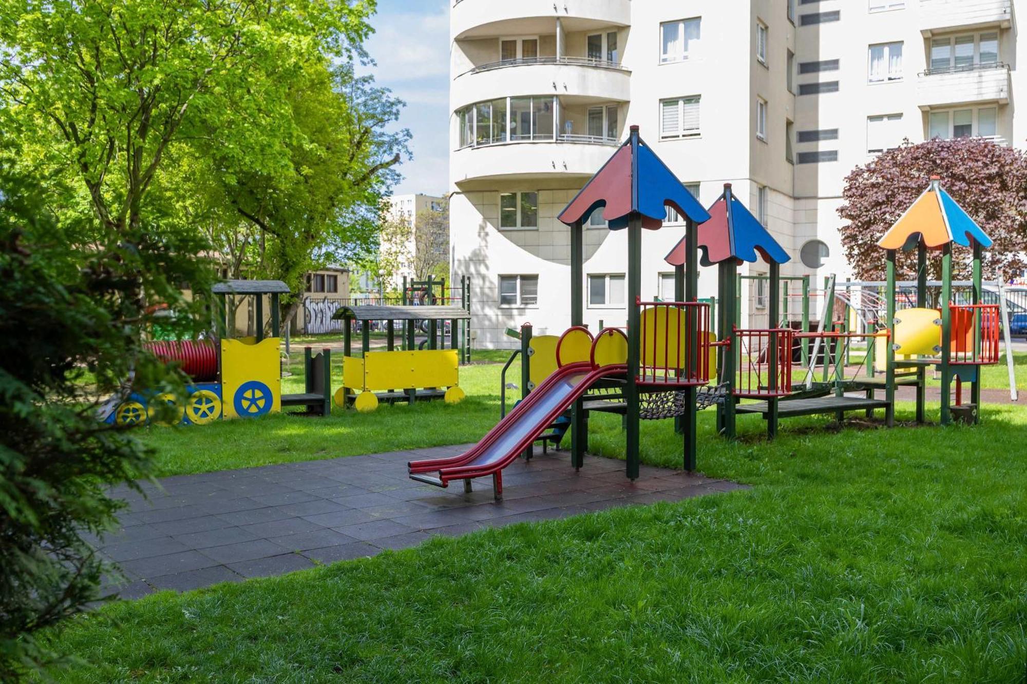 Modern And Bright With Parking Perfect For Remote Working By Renters Warsaw