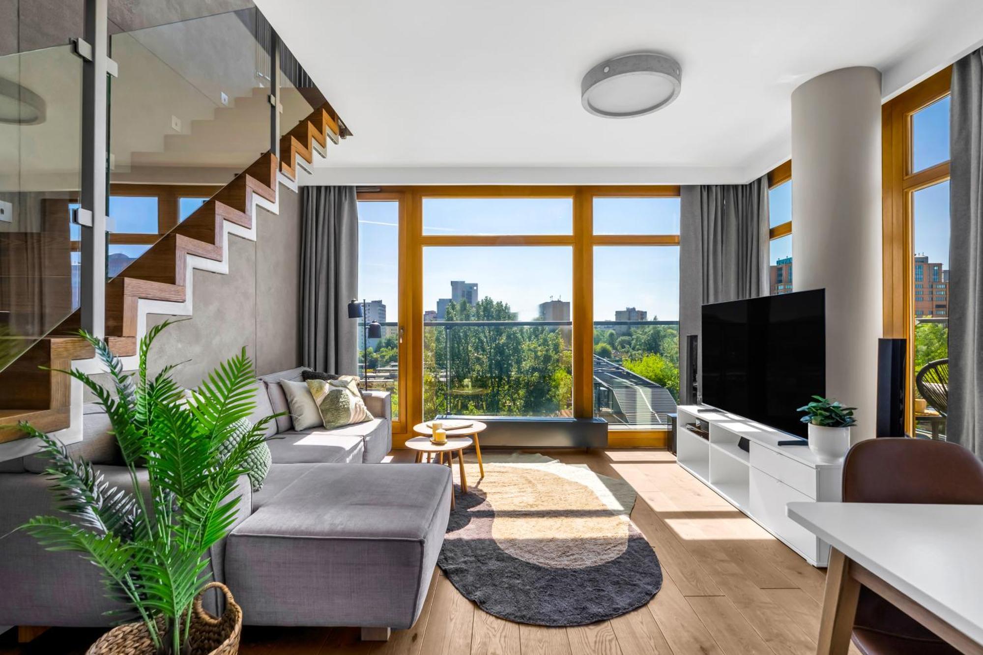 Prestige - 86m2, Two-level Loft, Parking - By Rentujemy Varsóvia