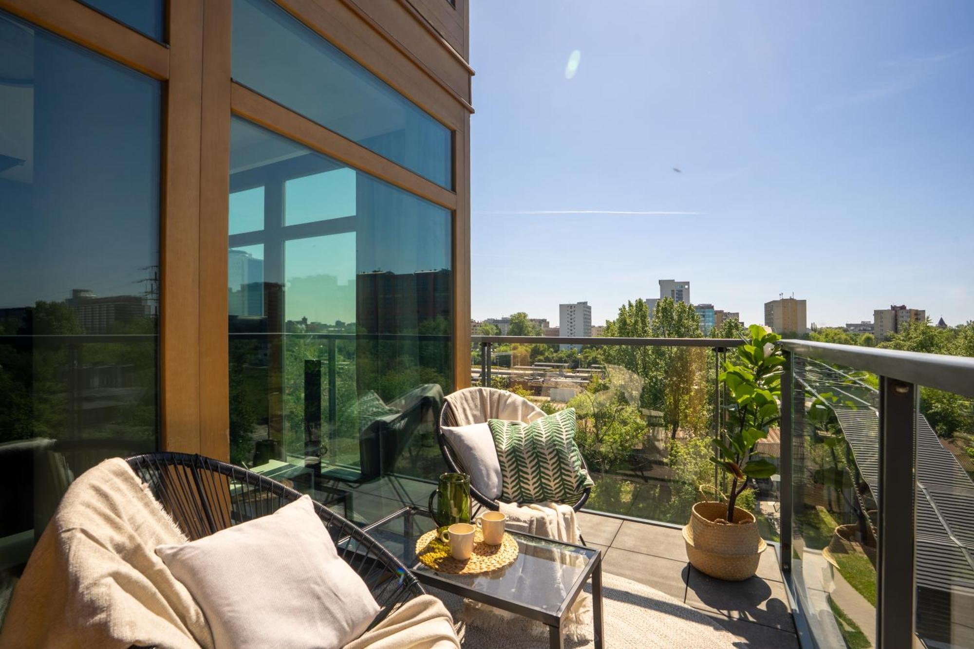Prestige - 86m2, Two-level Loft, Parking - By Rentujemy Varsóvia