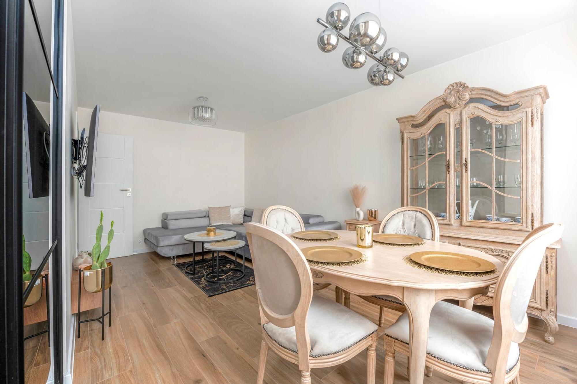 Apartment Jerozolimskie Premium *