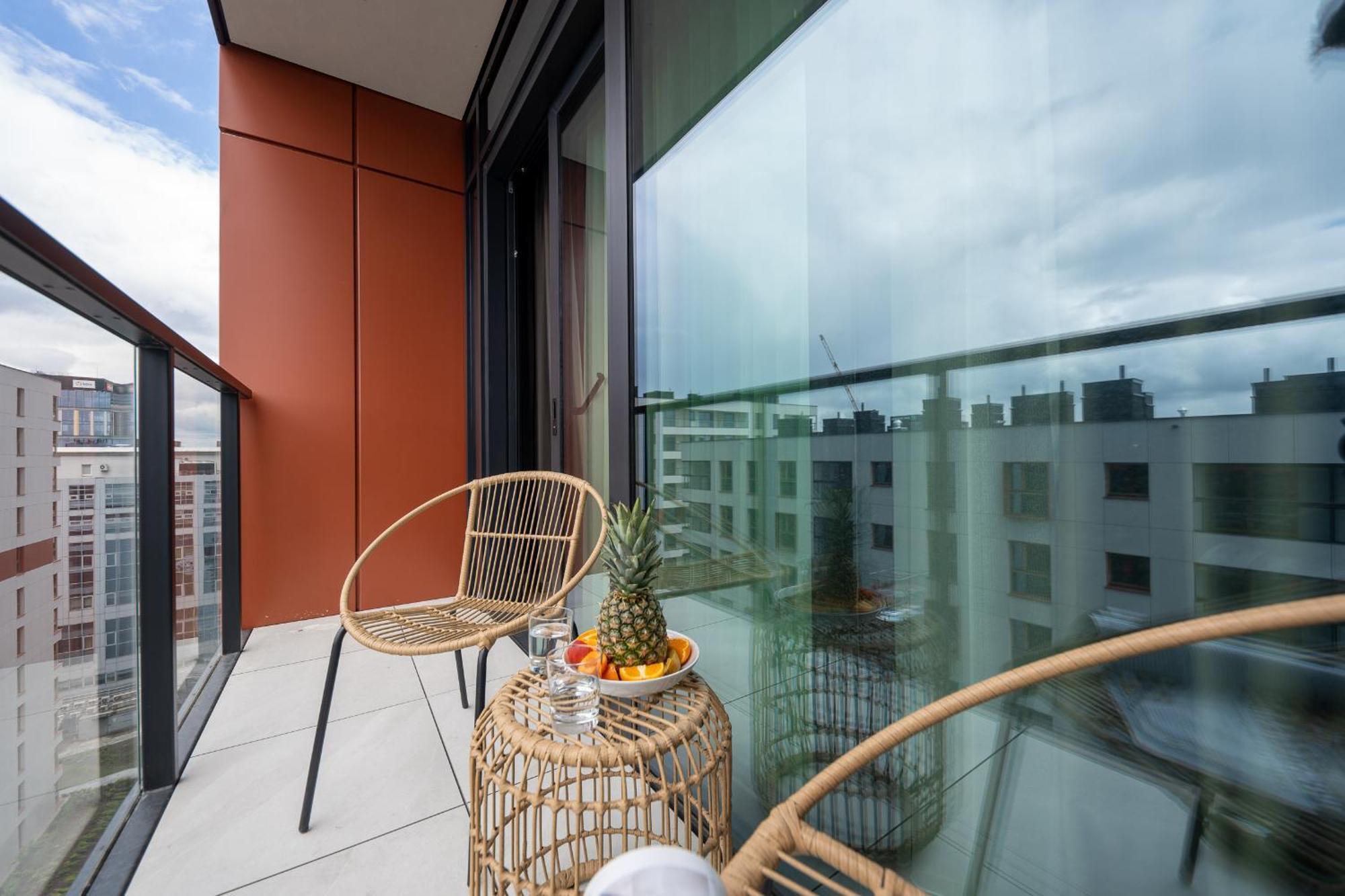 Towarowa Towers Residences Apartament *