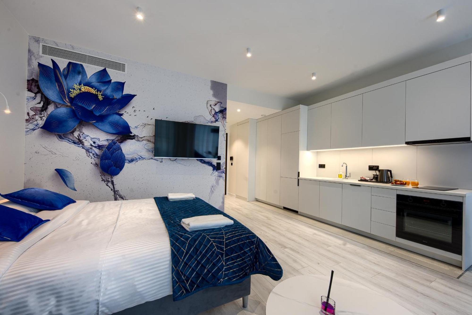 Towarowa Towers Residences