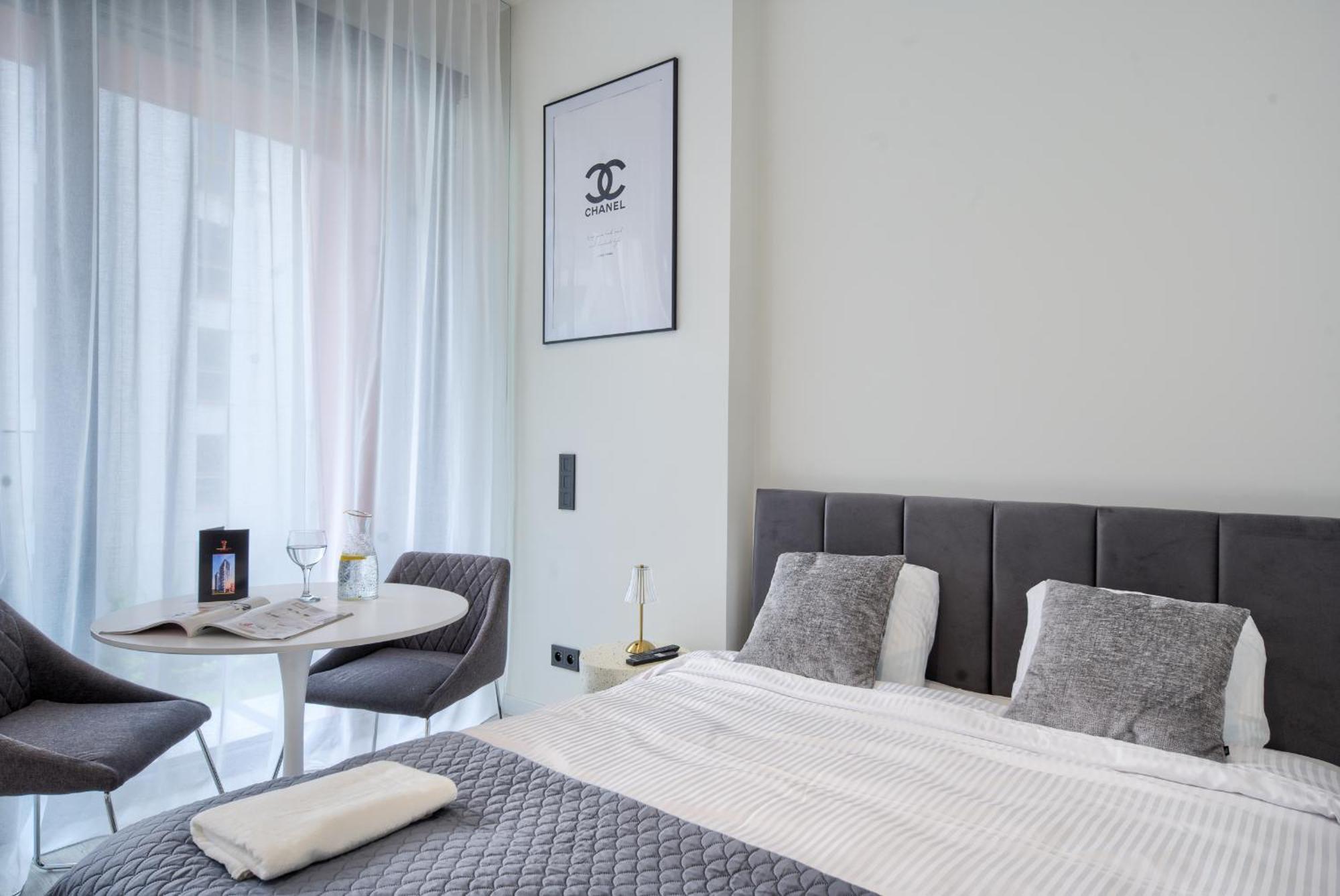 Apartament Towarowa Towers Residences Warszawa