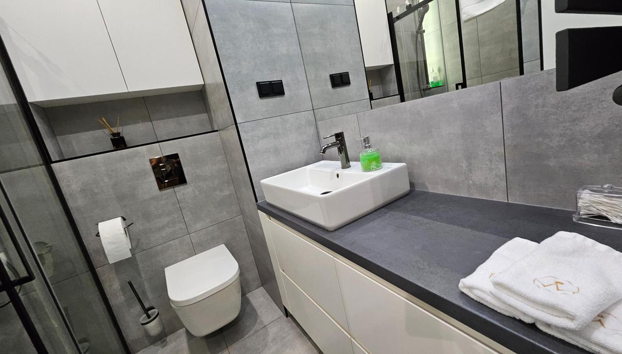 Vipwarsawapartments Diamond Mennica Apartment *
