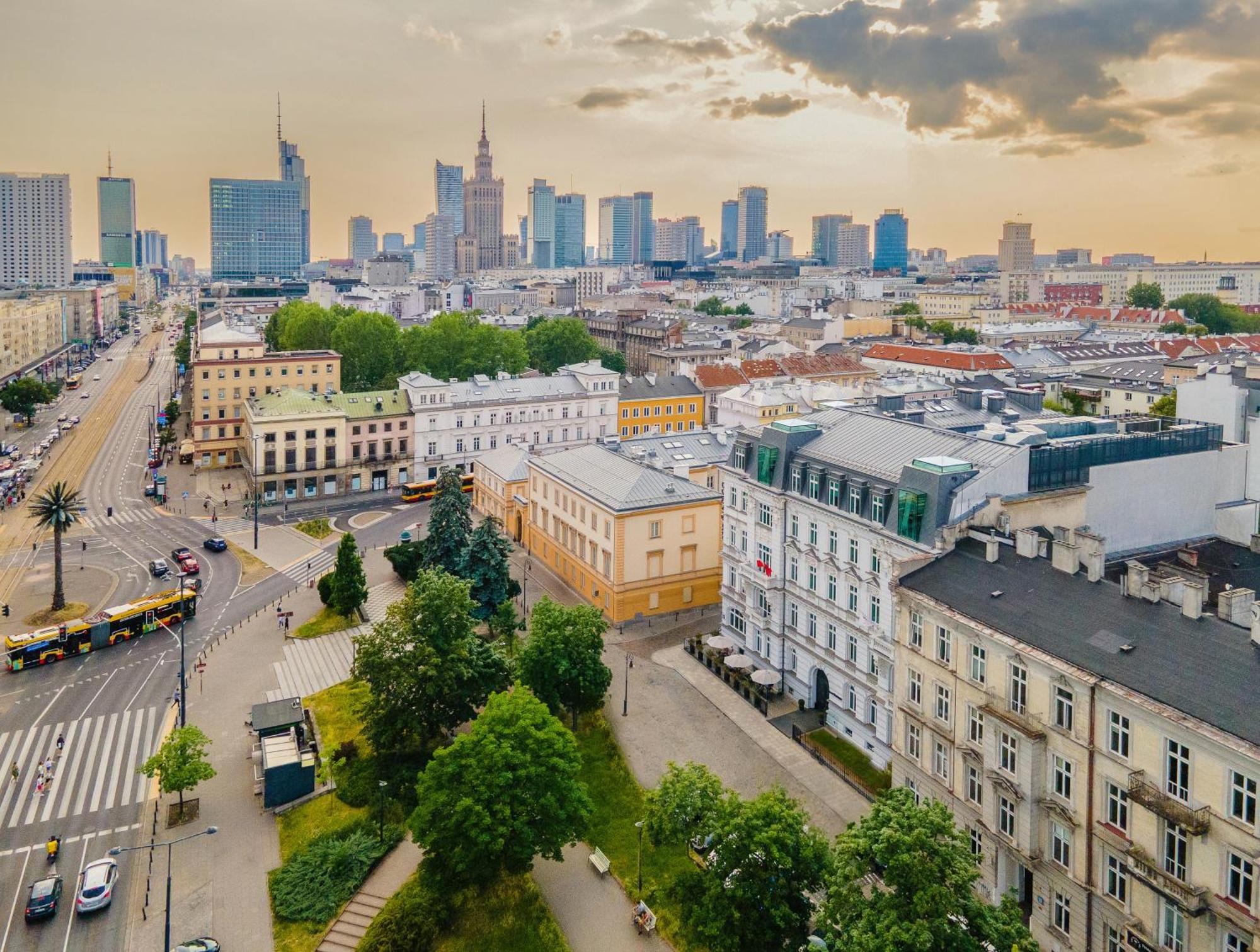 Indigo Nowy świat, An Ihg
