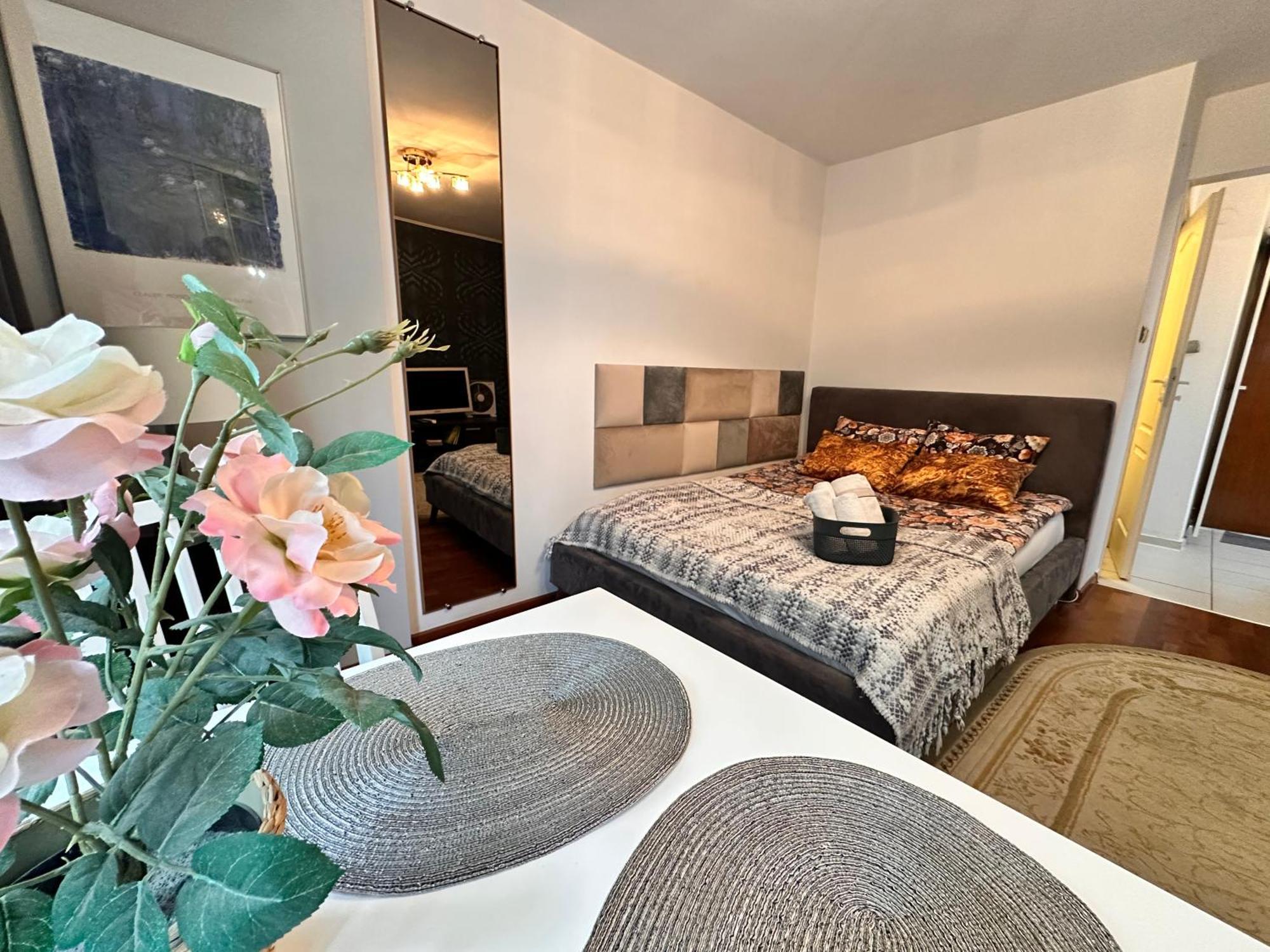 Centrumtwardastreetcentralstation 10min Wi-fi 1,2gb Sek Apartament