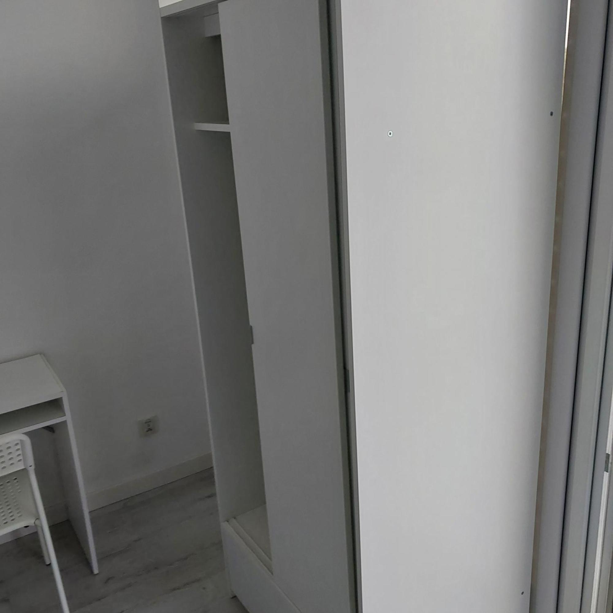 On Krzewna 8 * Warszawa
