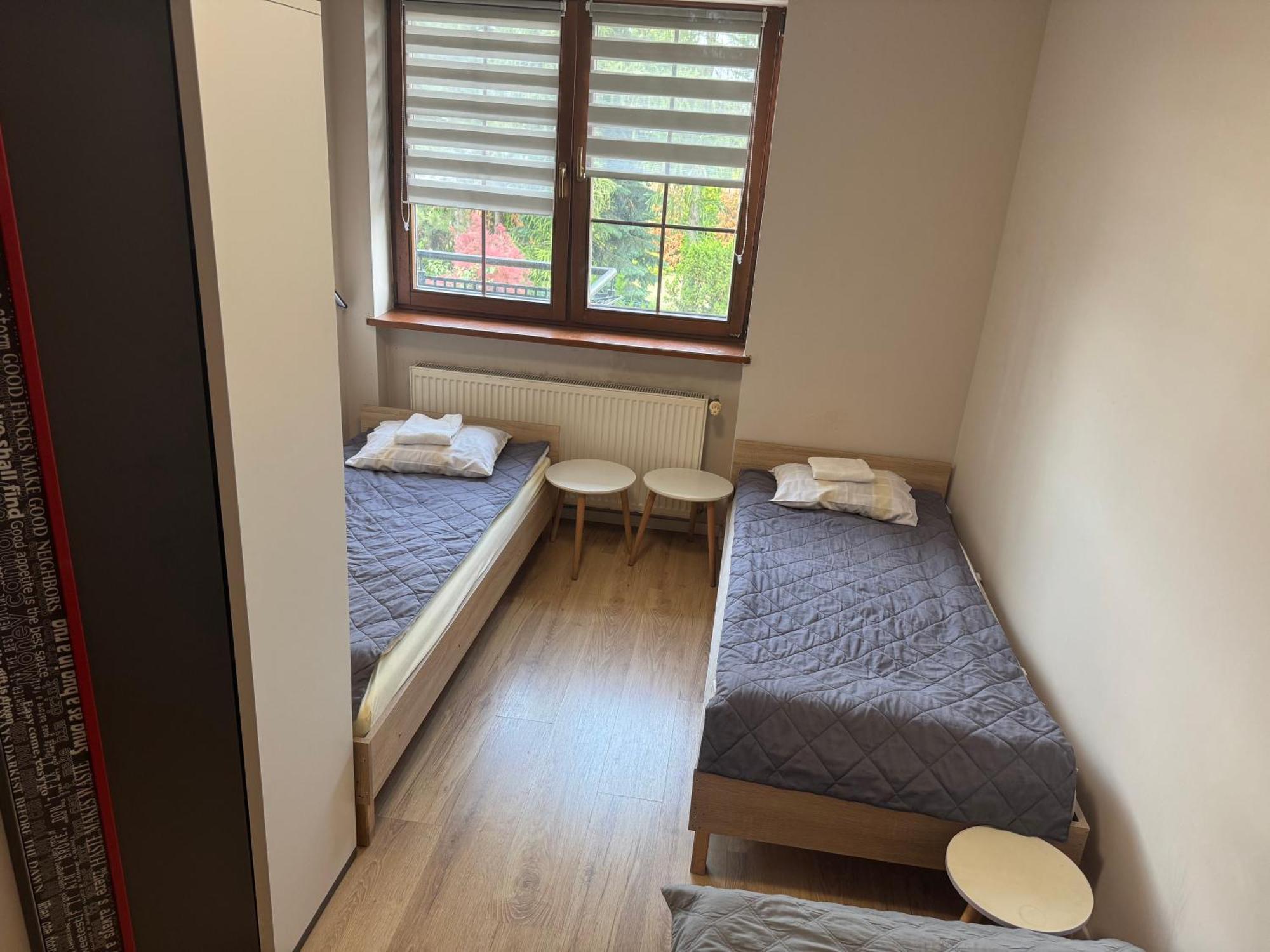 Krasnowolska Airport - Self Check-in Hostel Warsaw