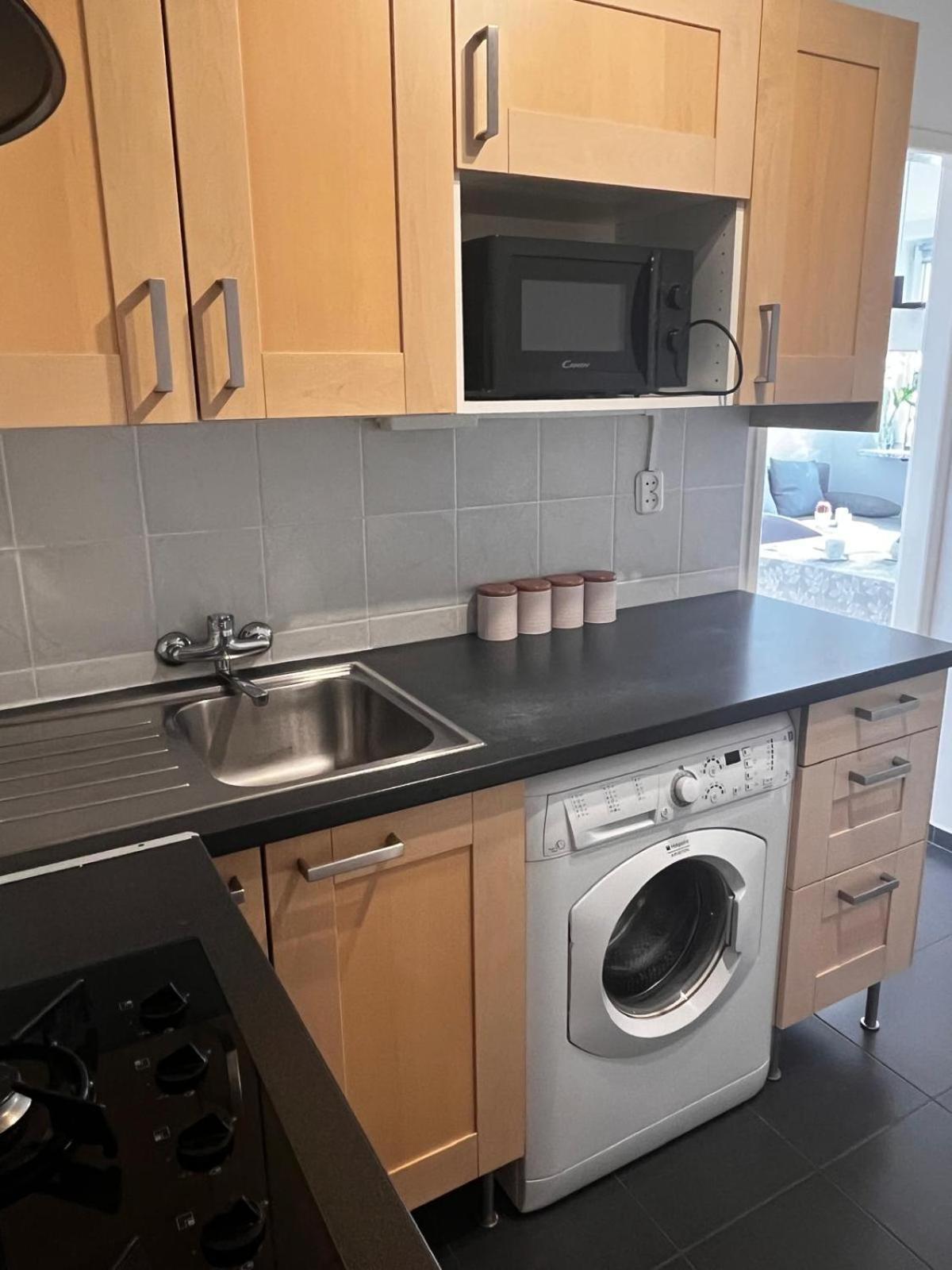 Apartment Bright And Cozy 34m Near Metro M2 And Tram Warsaw