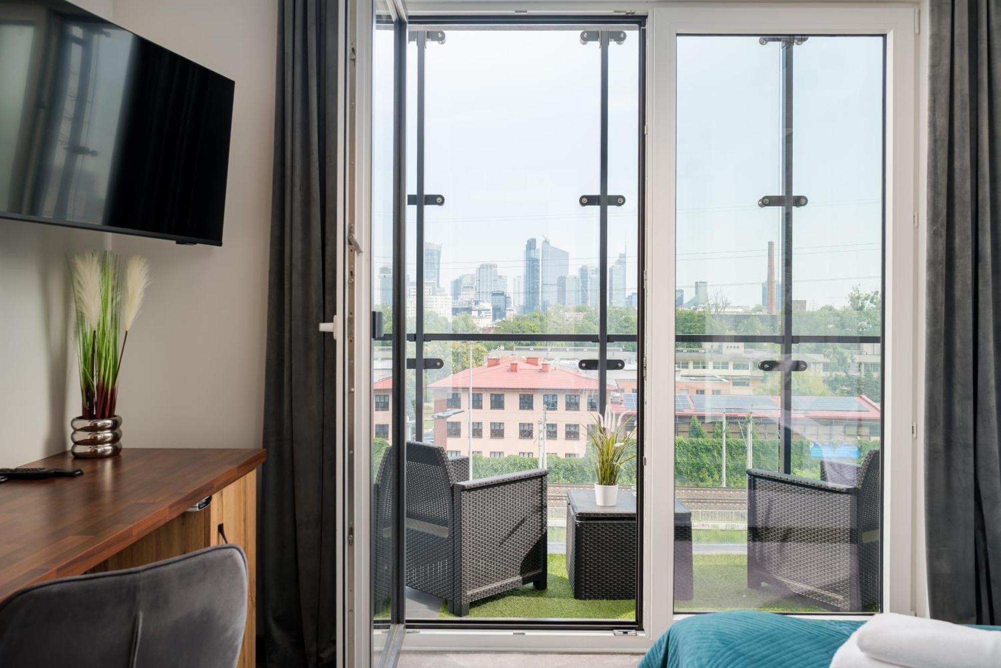 New Comfort 546 * Warsaw