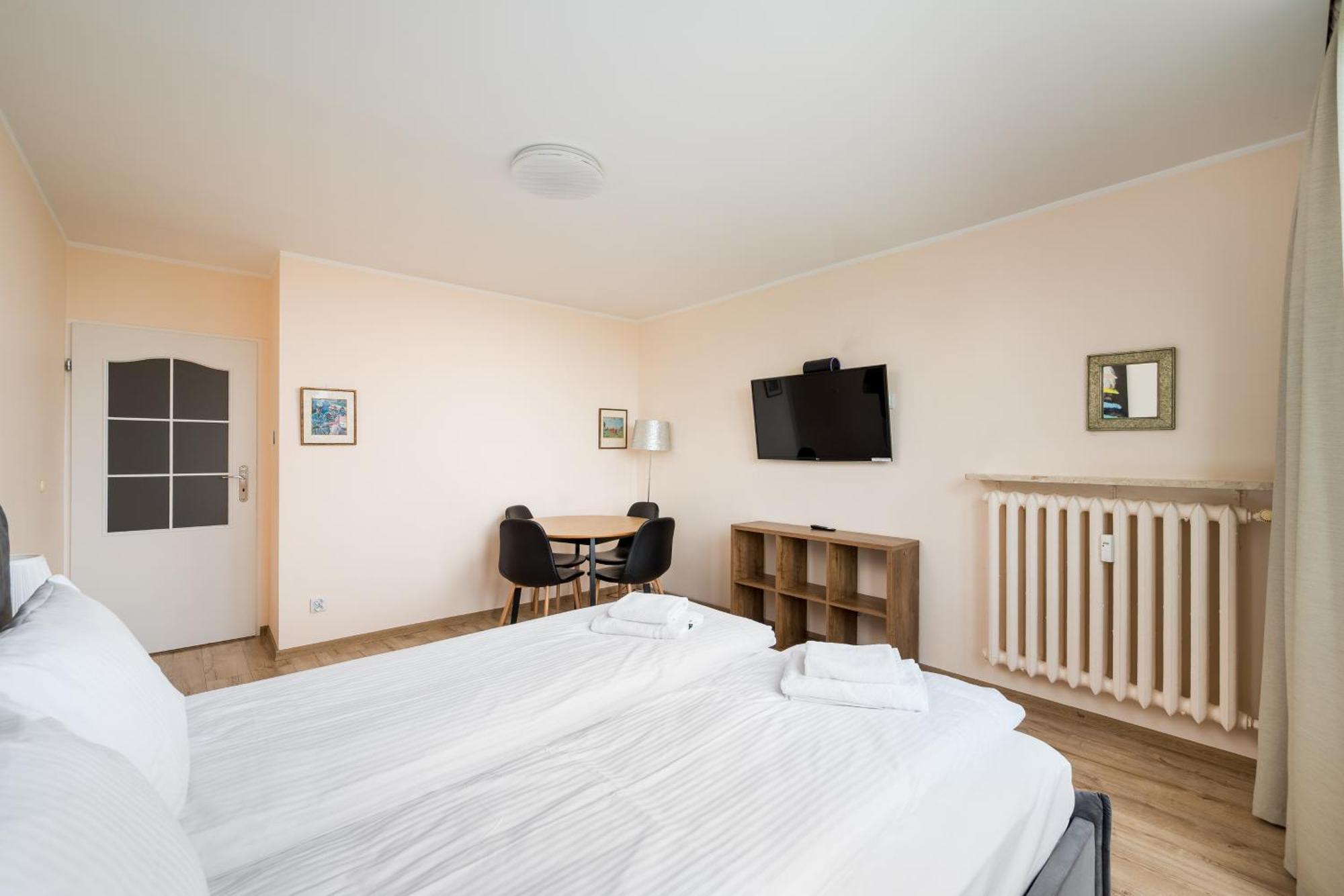Apartment Royal Baths Inviting By Bookinghost *