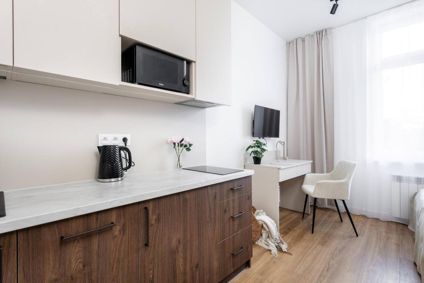 Stylish Studio Apartments In City Center Sienna Apartament *