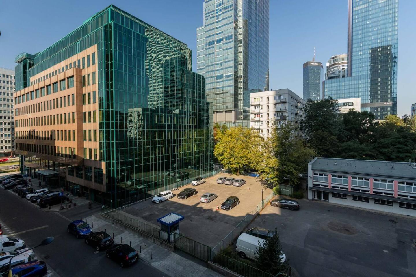 Stylish Studio Apartments In City Center Sienna *