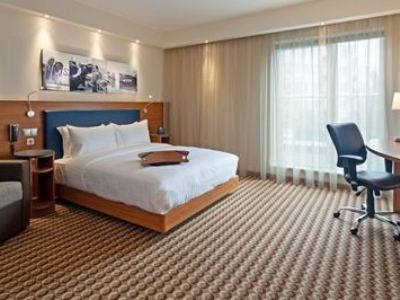 Hampton By Hilton Airport Hotel 3*
