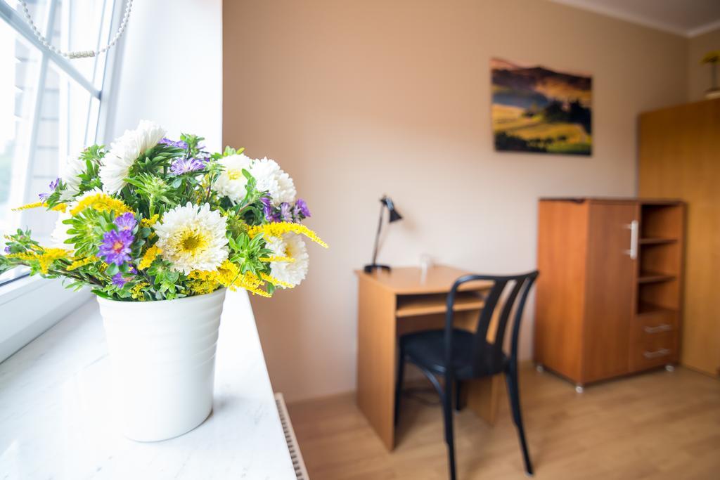 Bed & Breakfast Jeziorki 71 *