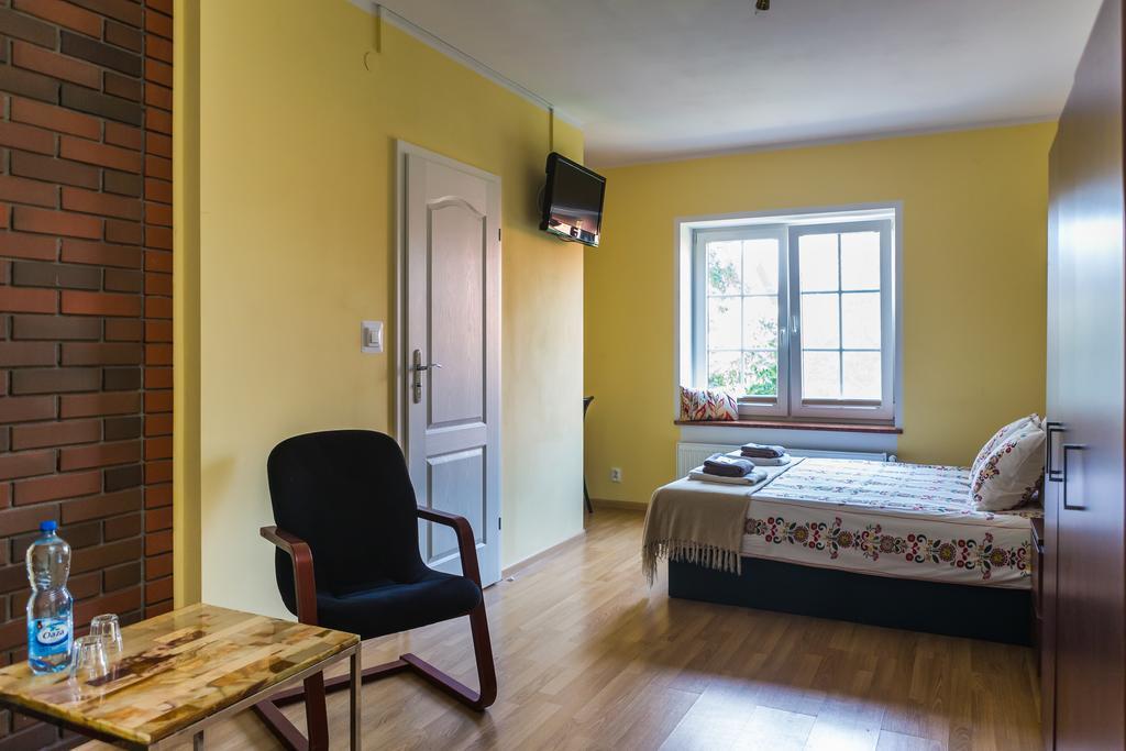 Bed & Breakfast Jeziorki 71 Warsaw
