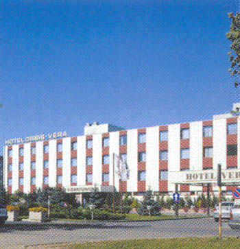 Vera Khách sạn 3*