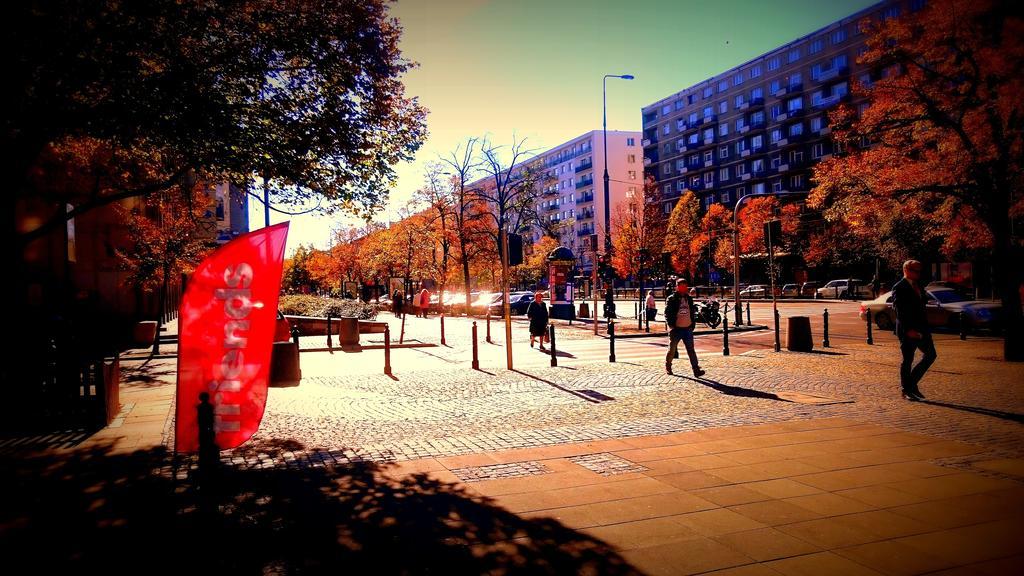 Wdj * Warsaw