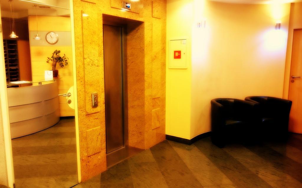 Wdj Hostel Warsaw