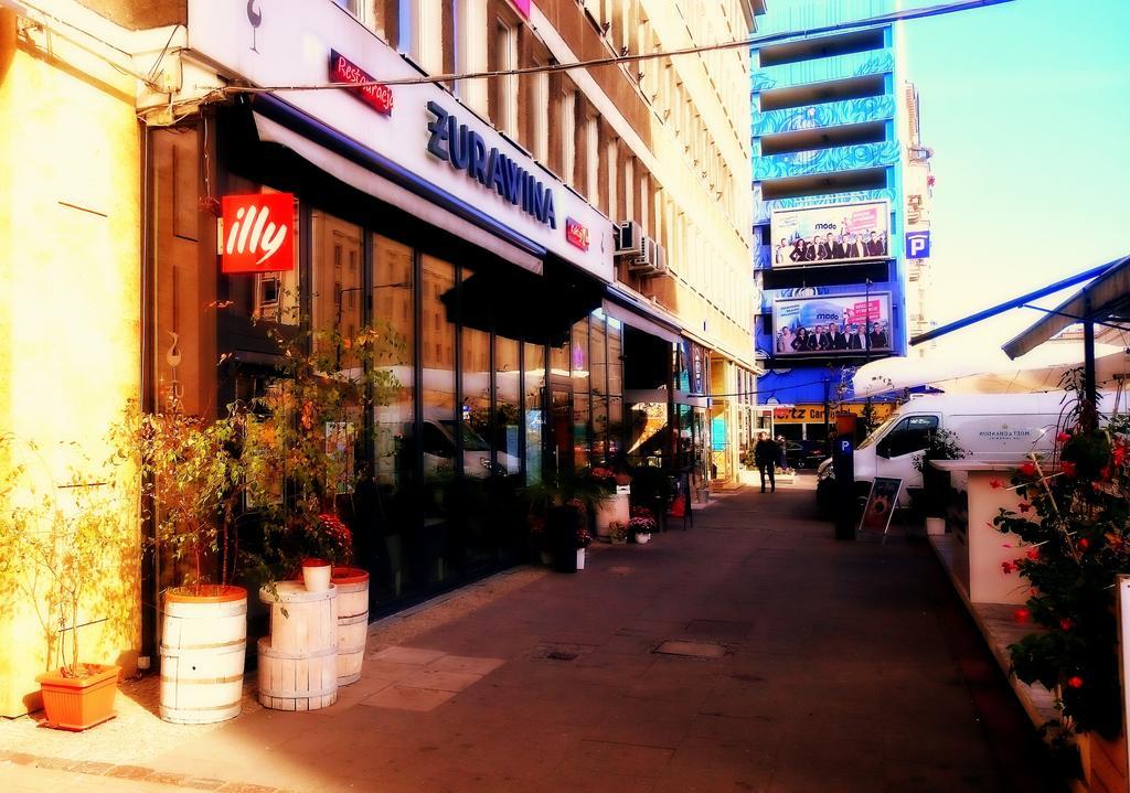 Wdj Hostel *