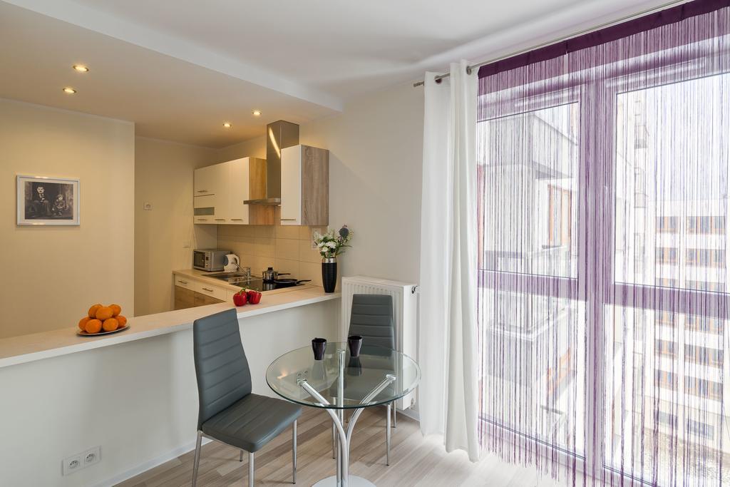 Ochota Aparthotel 3*