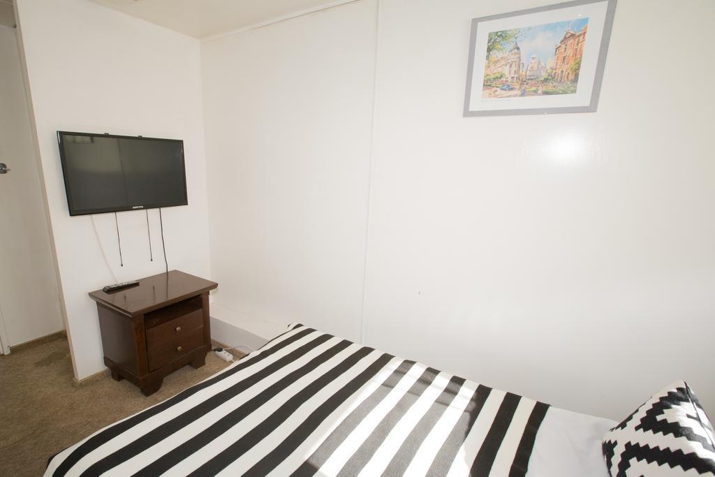 Metro Hostel *