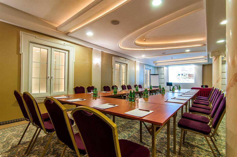 Lord - Airport Hotel 4*