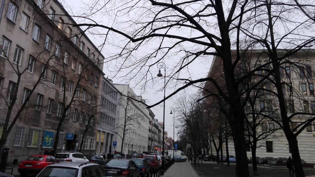 Klimatyczna Kawalerka W Centrum Warszawy Warschau