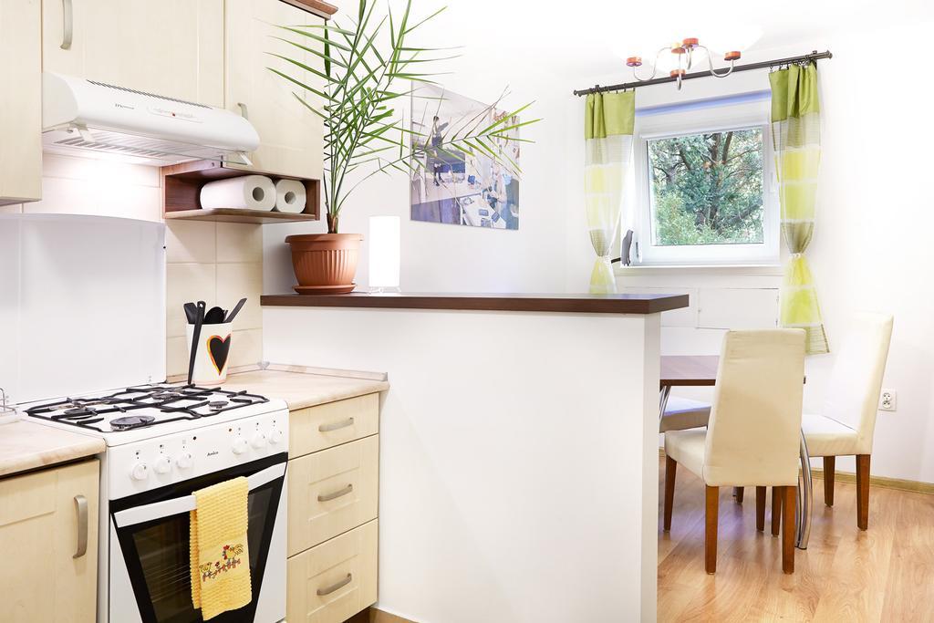 Lovely Garden Flat Near Royal Park