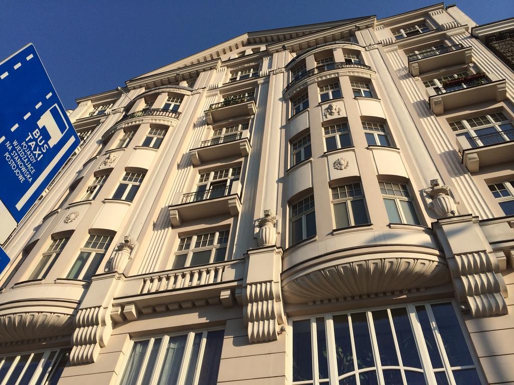 Clicktheflat Palace Of Culture Art Apartment Warsaw