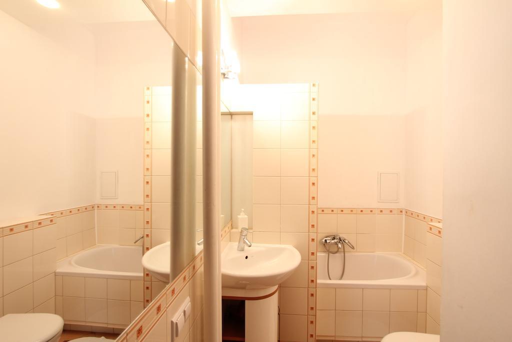 Warsaw City Apartments *