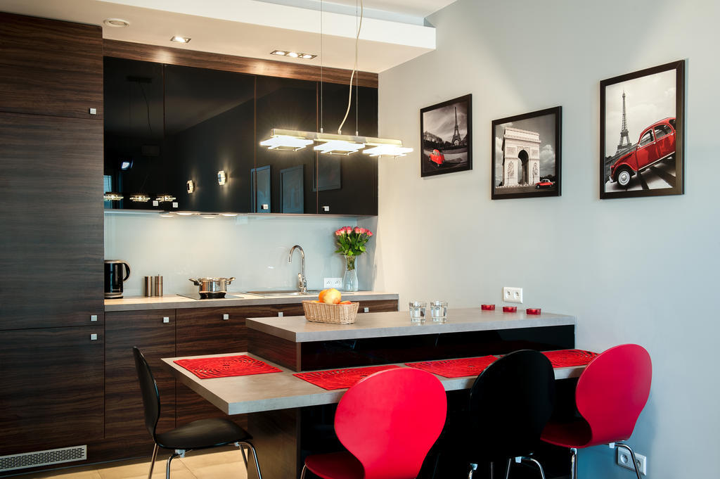 Platinum Towers E-apartments