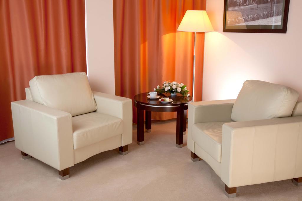 Bed & Breakfast Rezydencja Belweder Klonowa